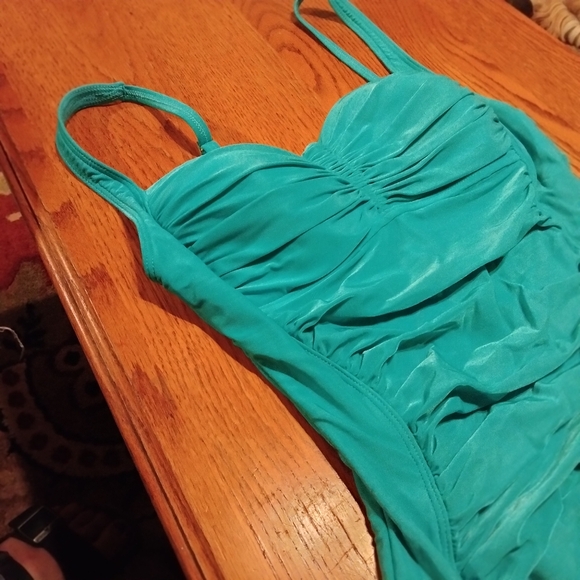 La Blanca Teal Green One Piece  Swimsuit NWOT Size 8 - Picture 1 of 11
